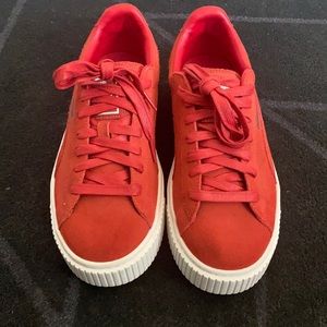Puma Women’s (Size 8.5)